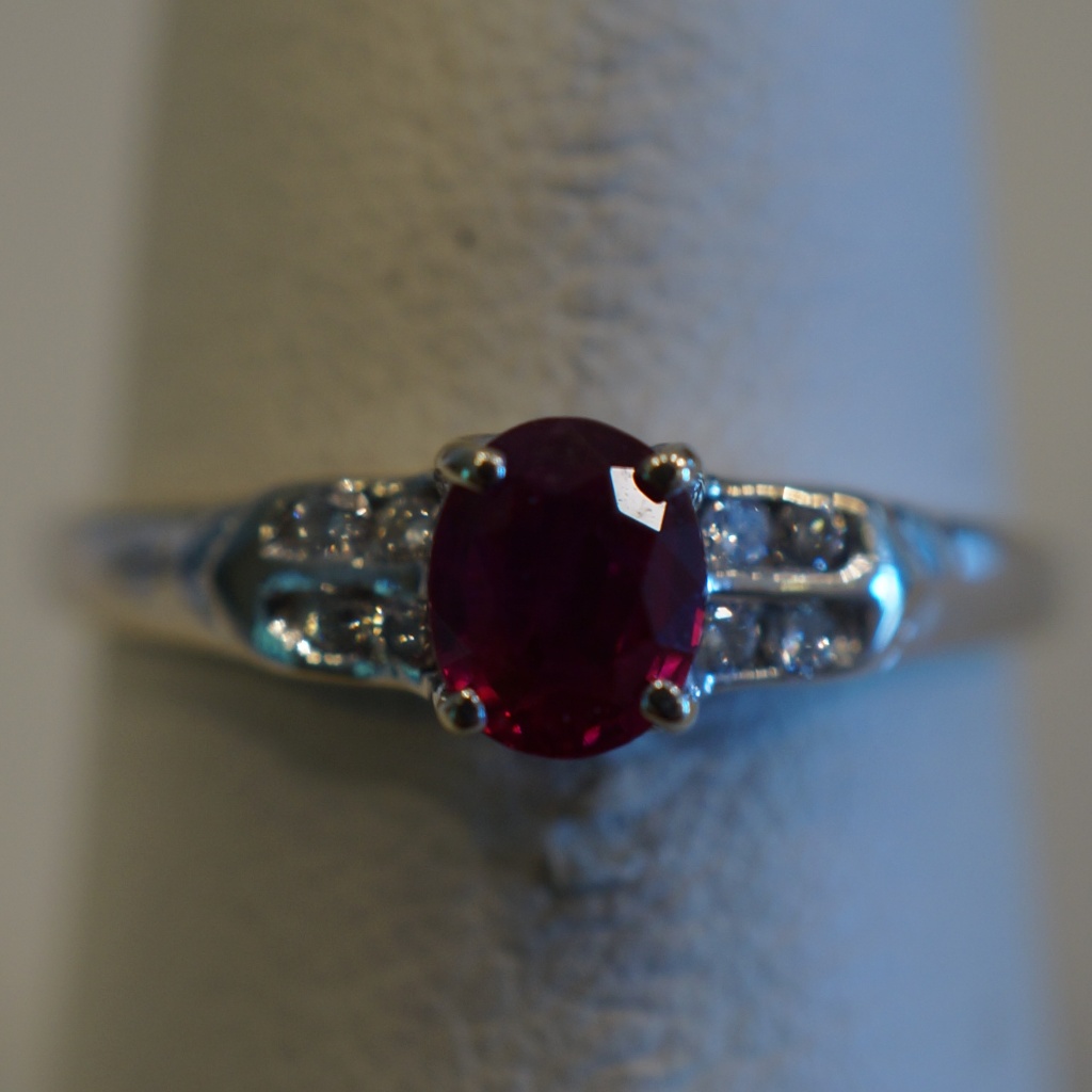 18kw Gold Genuine Ruby  Diamond Ring